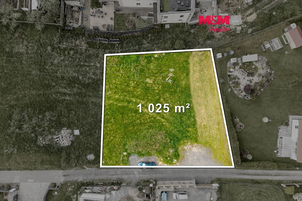 Prodej stavebního pozemku 1025 m²
